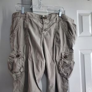 Old Navy casual Capri pants